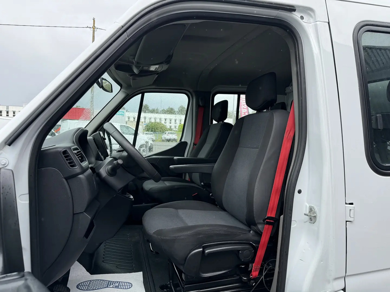 Renault Master R3500RJ L4 2.3 DCI 130CH DOUBLE CABINE GRAND CONFORT EURO6 - Dostavno vozilo kiper, Dostavno vozilo sa duplom kabinom: slika 4 Renault Master R3500RJ L4 2.3 DCI 130CH DOUBLE CABINE GRAND CONFORT EURO6 - Dostavno vozilo kiper, Dostavno vozilo sa duplom kabinom: slika 4