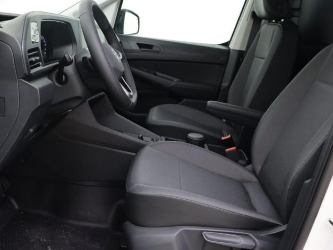 VOLKSWAGEN Caddy Cargo 2.0 16V TDI - 122 - BV DSG 7  2020 FOURGON Cargo Business - Furgon: slika 3 VOLKSWAGEN Caddy Cargo 2.0 16V TDI - 122 - BV DSG 7  2020 FOURGON Cargo Business - Furgon: slika 3