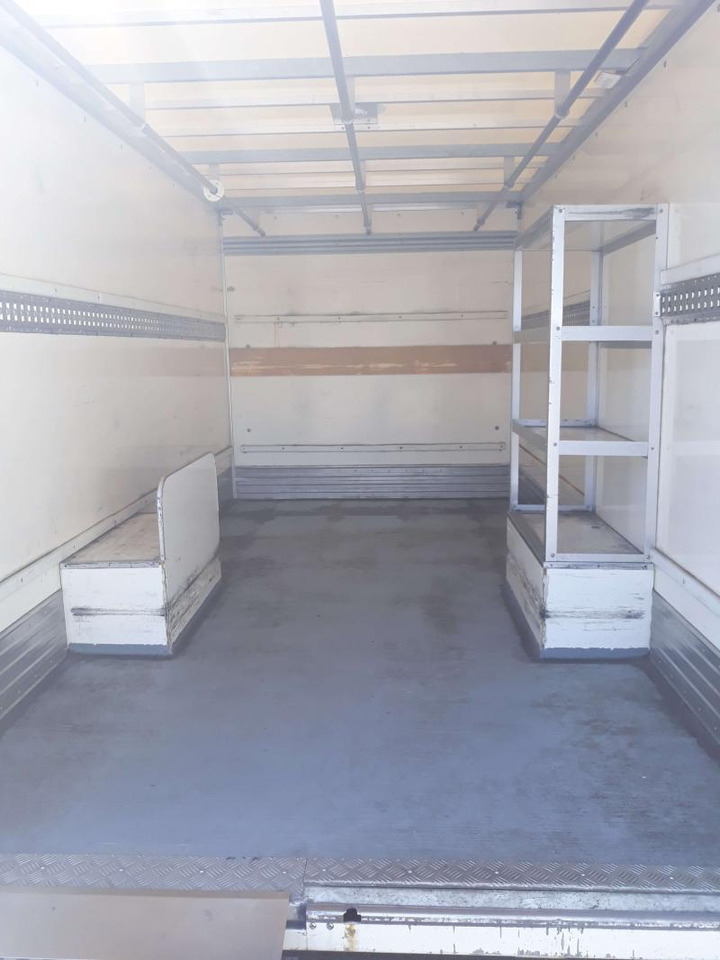 Dostavno vozilo sa zatvorenim sandukom Renault Master 145.35 PC Caisse Blanchisserie: slika 9 Dostavno vozilo sa zatvorenim sandukom Renault Master 145.35 PC Caisse Blanchisserie: slika 9