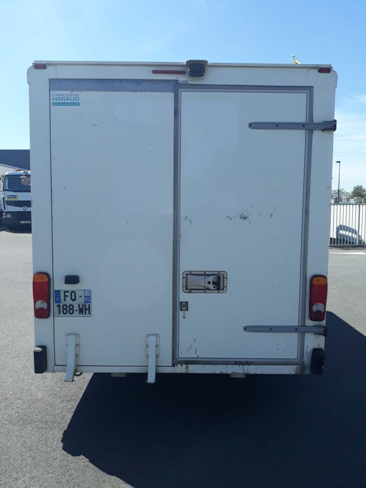 Dostavno vozilo sa zatvorenim sandukom Renault Master 145.35 PC Caisse Blanchisserie: slika 7 Dostavno vozilo sa zatvorenim sandukom Renault Master 145.35 PC Caisse Blanchisserie: slika 7