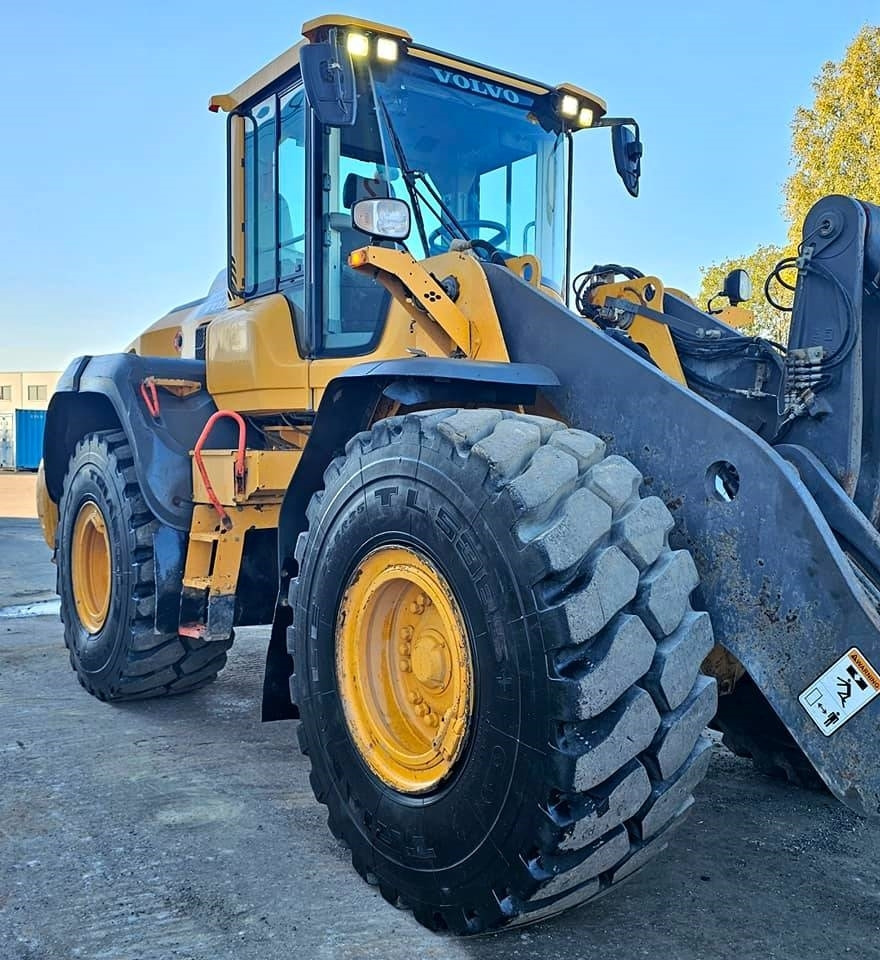 Utovarivač točkaš Volvo L 110 H: slika 13