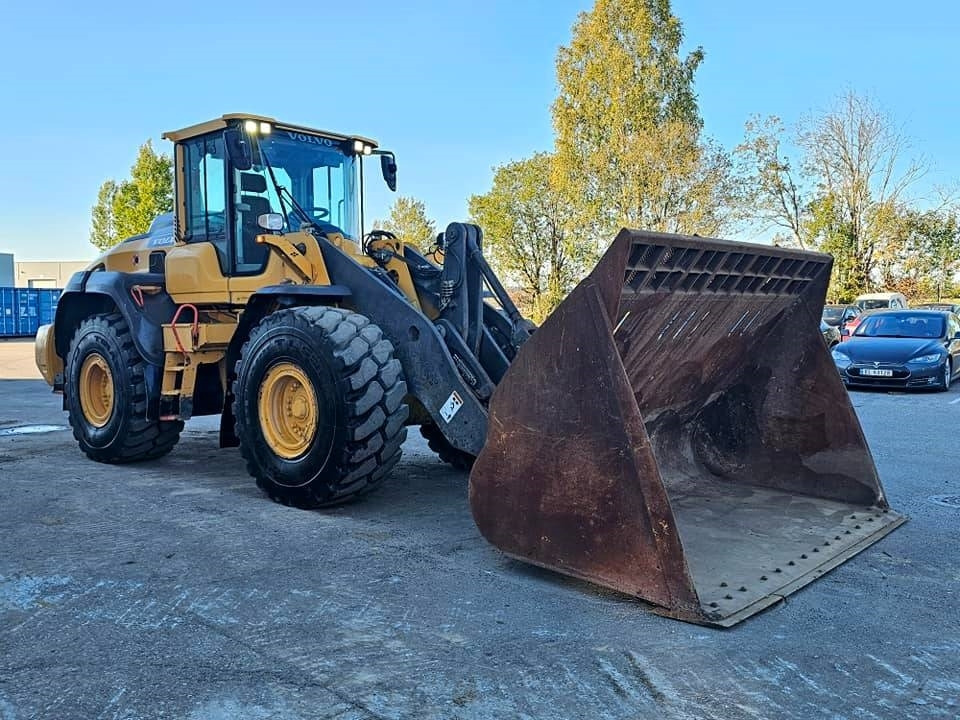 Utovarivač točkaš Volvo L 110 H: slika 7