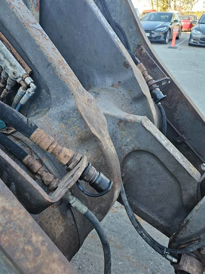 Utovarivač točkaš Volvo L 110 H: slika 11
