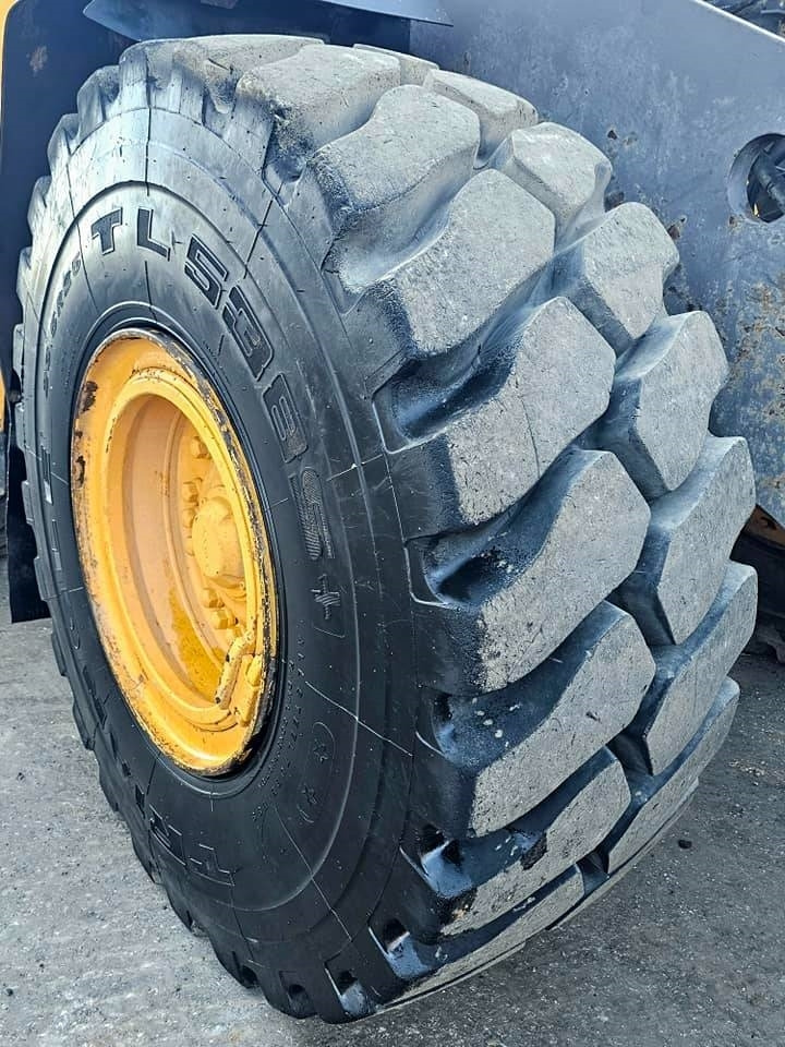 Utovarivač točkaš Volvo L 110 H: slika 15