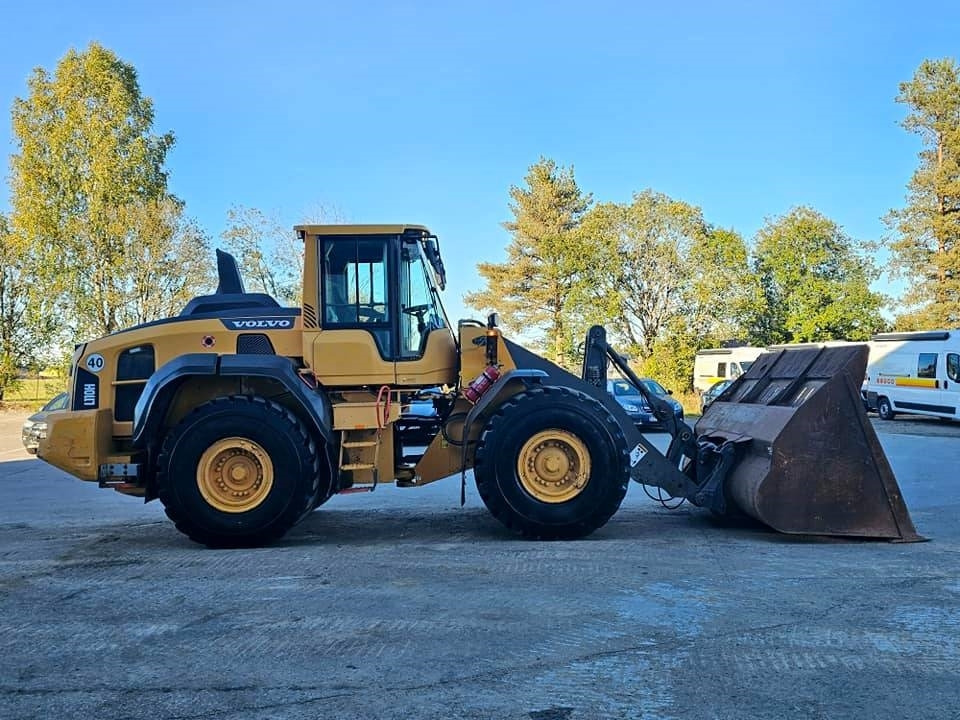 Utovarivač točkaš Volvo L 110 H: slika 6