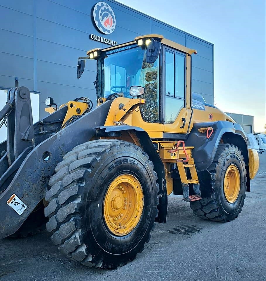 Utovarivač točkaš Volvo L 110 H: slika 12