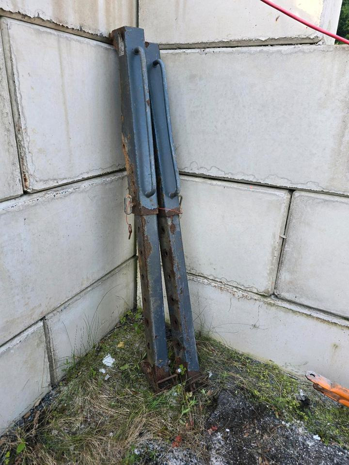 2x Stützen für Epoke Salzstreuer Schmidt Epoke Gmeiner Salzsilo Streuautomat Winterdienst - Rasipač peska/ Soli: slika 1 2x Stützen für Epoke Salzstreuer Schmidt Epoke Gmeiner Salzsilo Streuautomat Winterdienst - Rasipač peska/ Soli: slika 1