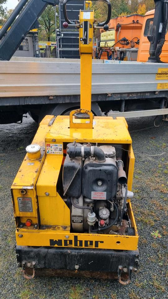 DVH 701 Weber Walze Glattmantel Walze Rüttelwalze Dublex Vibrationswalze Rüttelplatte Strassenwalze Plattenverdichter DVH 603 - Mini valjak: slika 2 DVH 701 Weber Walze Glattmantel Walze Rüttelwalze Dublex Vibrationswalze Rüttelplatte Strassenwalze Plattenverdichter DVH 603 - Mini valjak: slika 2