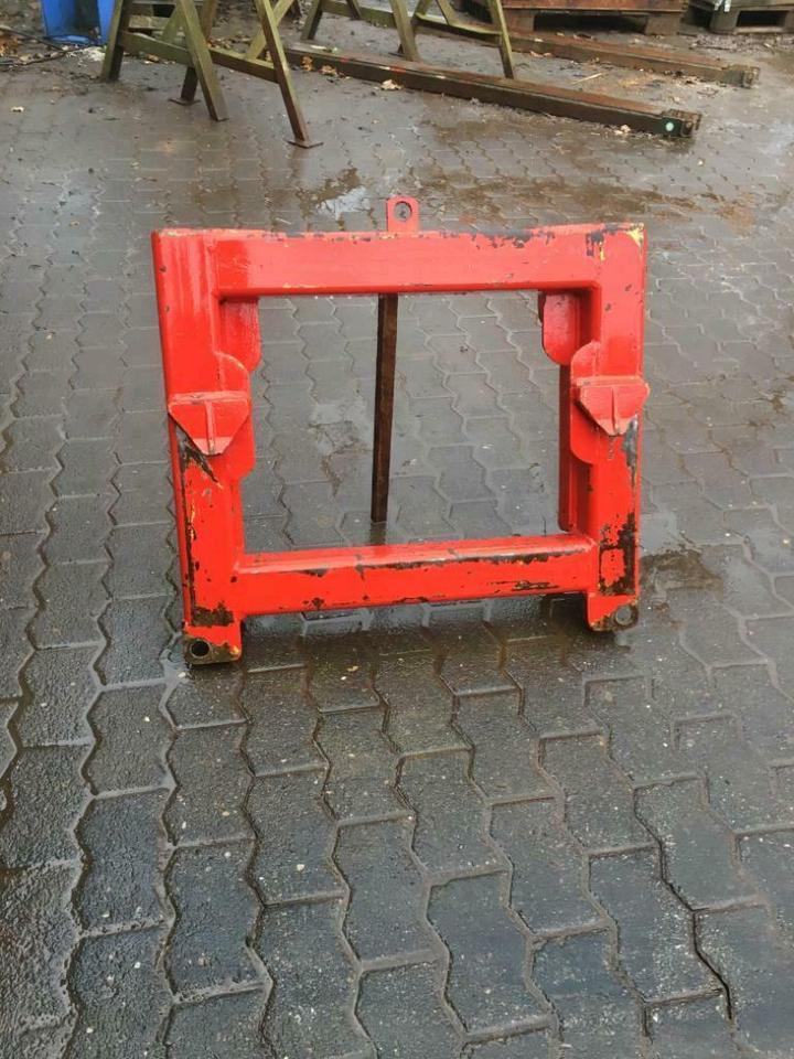 Dücker Adapterplatte Kommunale Anbauplatte Unimog Schneepflug mul - Brza spojnica za Korisno/ Posebno vozilo: slika 1 Dücker Adapterplatte Kommunale Anbauplatte Unimog Schneepflug mul - Brza spojnica za Korisno/ Posebno vozilo: slika 1