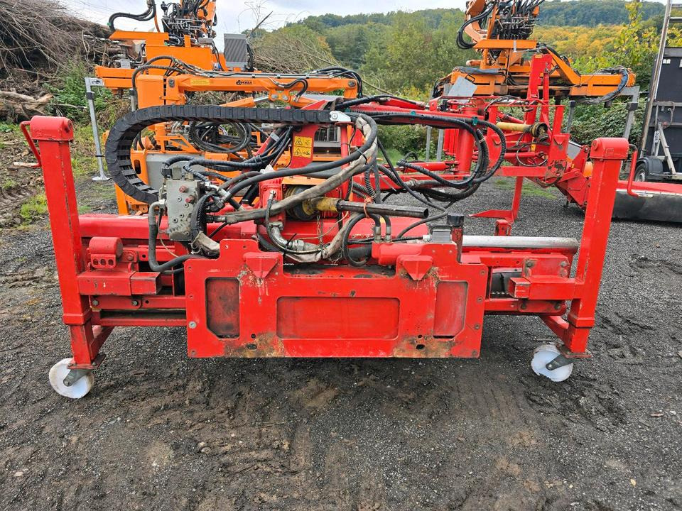 Dücker RSM 13 Randstreifenmäher Böschungsmäher Böschungsmulcher Bankettmäher für Unimog 405 UGE UGN - Bočni mulčer: slika 1 Dücker RSM 13 Randstreifenmäher Böschungsmäher Böschungsmulcher Bankettmäher für Unimog 405 UGE UGN - Bočni mulčer: slika 1