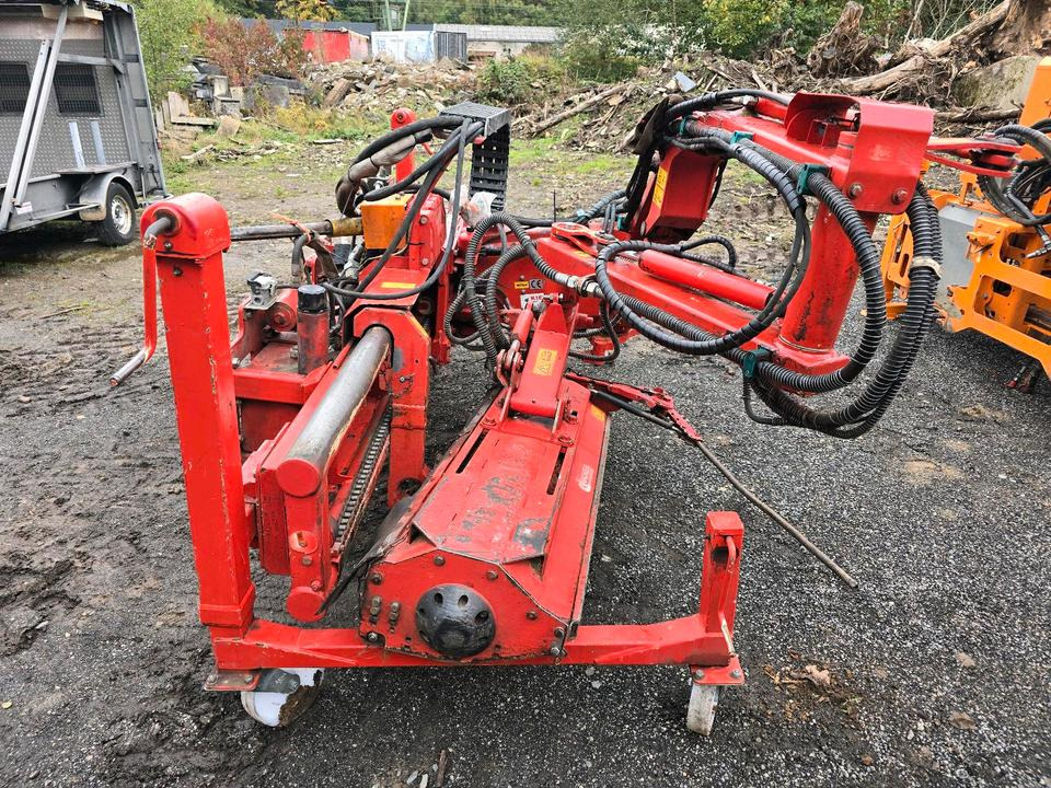 Dücker RSM 13 Randstreifenmäher Böschungsmäher Böschungsmulcher Bankettmäher für Unimog 405 UGE UGN - Bočni mulčer: slika 4 Dücker RSM 13 Randstreifenmäher Böschungsmäher Böschungsmulcher Bankettmäher für Unimog 405 UGE UGN - Bočni mulčer: slika 4