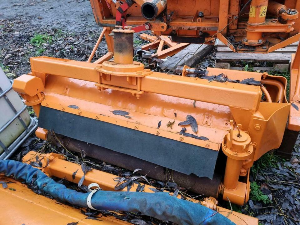 Gilbers Mulchkopf Mähkorb Mähkopf 120cm Mulag Mähausleger Böschun - Tarup/ Mulčer: slika 1 Gilbers Mulchkopf Mähkorb Mähkopf 120cm Mulag Mähausleger Böschun - Tarup/ Mulčer: slika 1