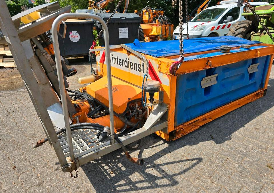Gmeiner Husky 1500WFS 1,5m3 Salzstreuer für Multicar Ladog Aebi Unimog Salzsilo Streuautomat Winterdienst Küpper-Weisser Schmidt - Rasipač peska/ Soli: slika 4 Gmeiner Husky 1500WFS 1,5m3 Salzstreuer für Multicar Ladog Aebi Unimog Salzsilo Streuautomat Winterdienst Küpper-Weisser Schmidt - Rasipač peska/ Soli: slika 4