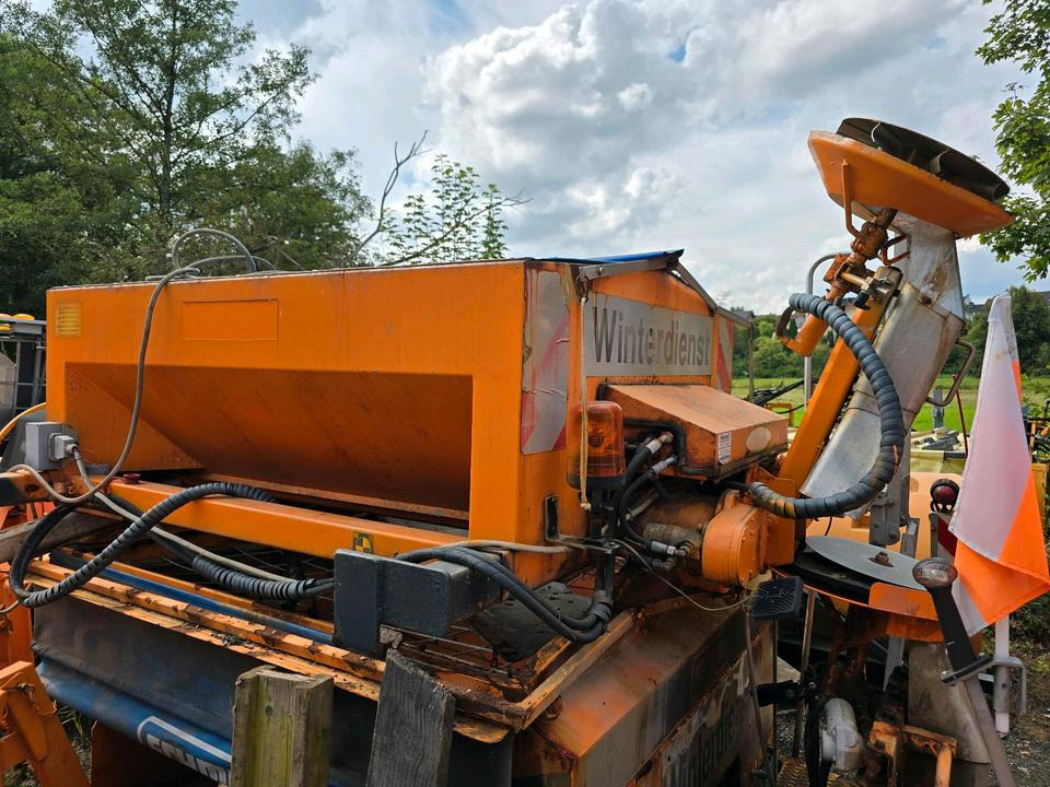 Gmeiner STA 2000TC Salzstreuer 2m3 Streuautomat Salzsilo Winterdienst Unimog 405 U300 400 500 423 427 430 318 Multicar tremo - Rasipač peska/ Soli: slika 2 Gmeiner STA 2000TC Salzstreuer 2m3 Streuautomat Salzsilo Winterdienst Unimog 405 U300 400 500 423 427 430 318 Multicar tremo - Rasipač peska/ Soli: slika 2
