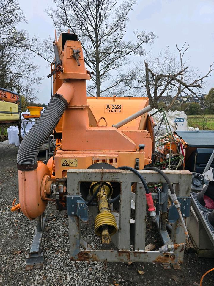 Jensen A328 Holhäcksler Holzhacker Holzschreder passend für Unimog 405 U 300 400 500 527 530 523 - Strugač za drvo: slika 3 Jensen A328 Holhäcksler Holzhacker Holzschreder passend für Unimog 405 U 300 400 500 527 530 523 - Strugač za drvo: slika 3