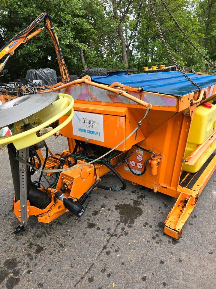 Küpper Weisser ISM STA 95 2,5M3 für Unimog UGN UGE 424 427 405 U300 U 300 400 500 MERCEDES-BENZ 218 219 318 323 423 427 327 430 429 430 435 Salzsilo Streuautomat Winterdienst - Rasipač peska/ Soli: slika 3 Küpper Weisser ISM STA 95 2,5M3 für Unimog UGN UGE 424 427 405 U300 U 300 400 500 MERCEDES-BENZ 218 219 318 323 423 427 327 430 429 430 435 Salzsilo Streuautomat Winterdienst - Rasipač peska/ Soli: slika 3