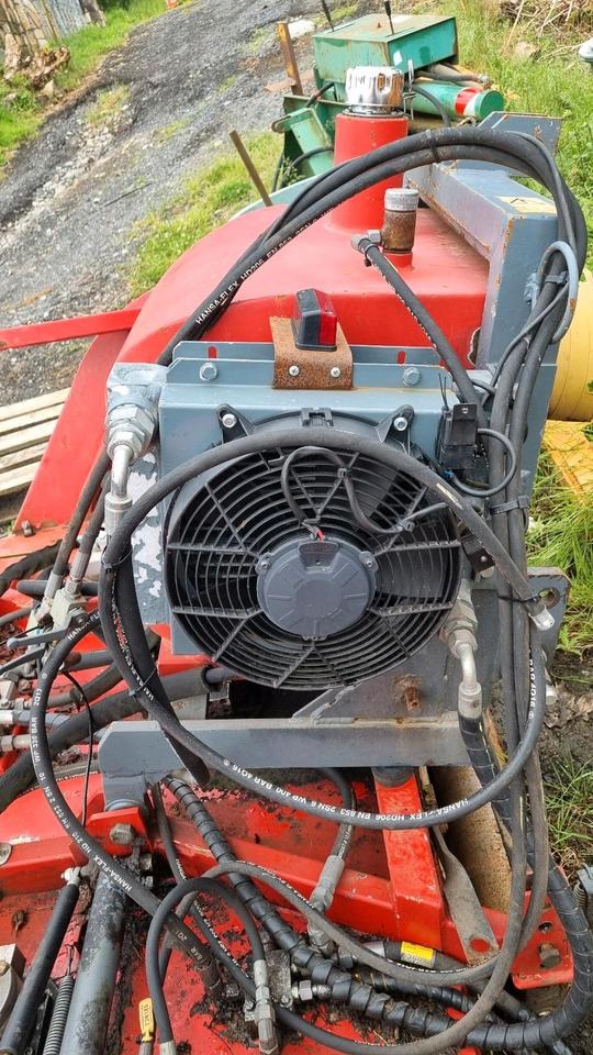 Loipfinger T320KLM Mähwerk Mulchgerät Mulchmäher für Aebi Kubota Iseki Deutz Fendt - Baštenska kosačica: slika 5 Loipfinger T320KLM Mähwerk Mulchgerät Mulchmäher für Aebi Kubota Iseki Deutz Fendt - Baštenska kosačica: slika 5