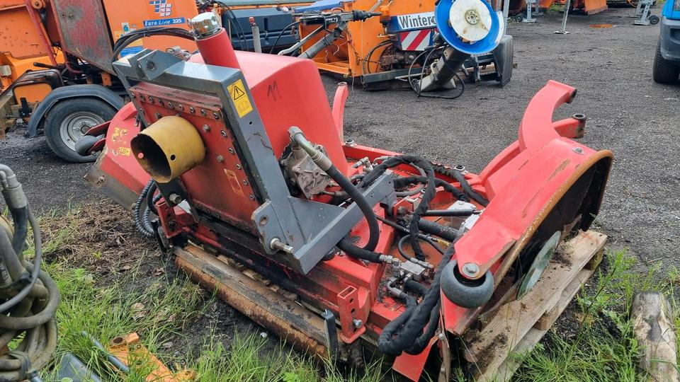 Loipfinger T320KLM Mähwerk Mulchgerät Mulchmäher für Aebi Kubota Iseki Deutz Fendt - Baštenska kosačica: slika 4 Loipfinger T320KLM Mähwerk Mulchgerät Mulchmäher für Aebi Kubota Iseki Deutz Fendt - Baštenska kosačica: slika 4