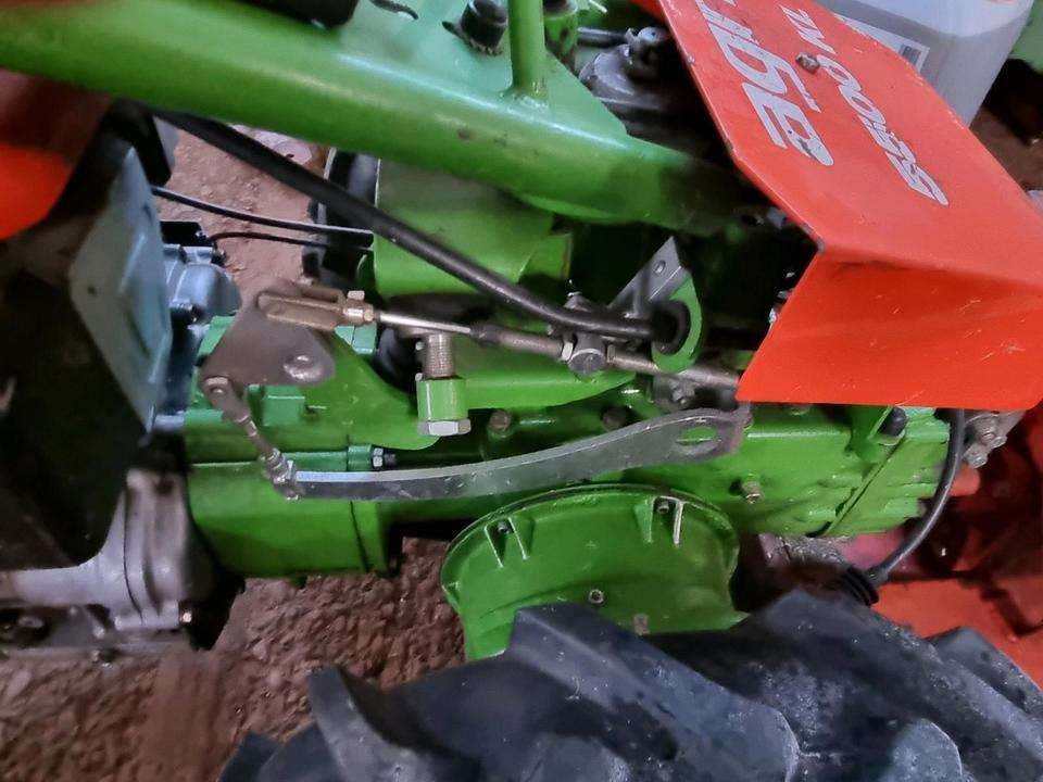 Motormäher Agria 5500 KL Grizzly Böschungsmulcher Hangmäher Reform Aebi Rasenmäher Mähausleger Böschungsmulcher Seitenmulcher Mulchgerät - Baštenska kosačica: slika 5 Motormäher Agria 5500 KL Grizzly Böschungsmulcher Hangmäher Reform Aebi Rasenmäher Mähausleger Böschungsmulcher Seitenmulcher Mulchgerät - Baštenska kosačica: slika 5