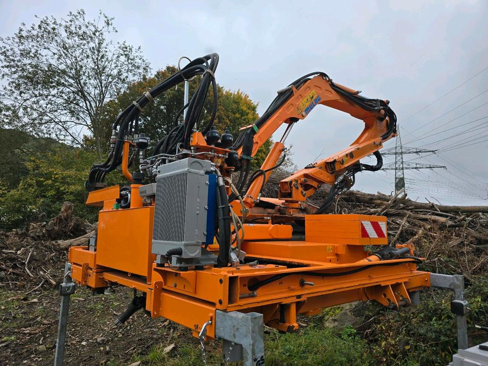 Mulag MHU 800 2020 Mähausleger Böschungsmäher Böschungsmulcher für Unimog 405 U 300 400 500 318 423 427 430 527 535 530 Mercedes-Benz - Kranska kosilica: slika 1 Mulag MHU 800 2020 Mähausleger Böschungsmäher Böschungsmulcher für Unimog 405 U 300 400 500 318 423 427 430 527 535 530 Mercedes-Benz - Kranska kosilica: slika 1