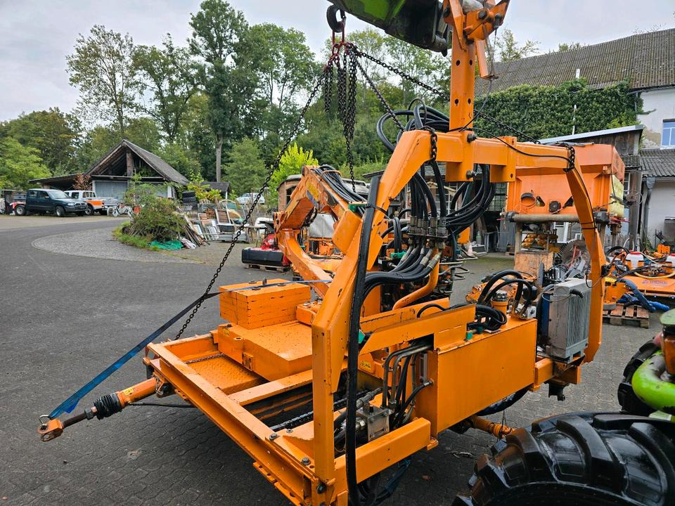 Mulag MHU 800 Mähausleger Böschungsmäher Böschungsmulcher für Unimog 405 U 300 400 500 318 423 427 430 527 535 530 Mercedes-Benz - Kranska kosilica: slika 1 Mulag MHU 800 Mähausleger Böschungsmäher Böschungsmulcher für Unimog 405 U 300 400 500 318 423 427 430 527 535 530 Mercedes-Benz - Kranska kosilica: slika 1