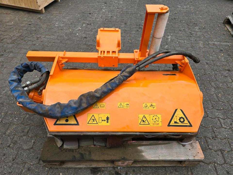 Mulag Mulchkopf MK-MSL Mähkorb Leitplankenmäher Mähausleger Böschungsmäher Böschungsmulcher Dücker Unimog 405 U300 400 500 427 423 530 - Tarup: slika 1 Mulag Mulchkopf MK-MSL Mähkorb Leitplankenmäher Mähausleger Böschungsmäher Böschungsmulcher Dücker Unimog 405 U300 400 500 427 423 530 - Tarup: slika 1