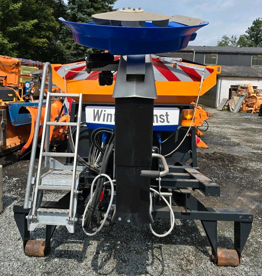 Novu Rasipač peska/ Soli Neuwertiger Schmidt Stratos S30-27 VEP-490 Salzstreuer für Hakenlift Abrollcontainer Streuautomat Winterdienst Streusilo für LKW: slika 6