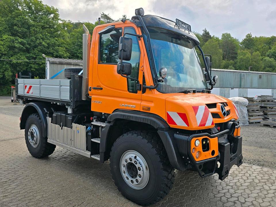 Neuwertiger Unimog U530 7800km EAS Easy-Drive Mercedes-Benz U 530 UGN UGE 405 527 535 435 430 Kipper - Vozilo za čišćenje snega: slika 2 Neuwertiger Unimog U530 7800km EAS Easy-Drive Mercedes-Benz U 530 UGN UGE 405 527 535 435 430 Kipper - Vozilo za čišćenje snega: slika 2