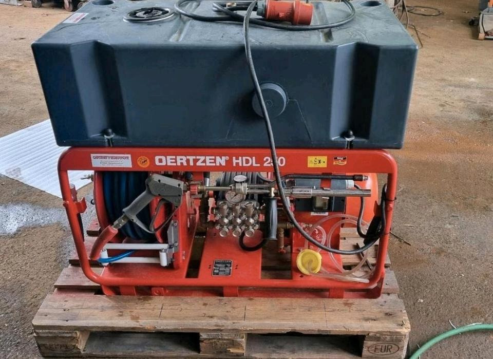 Oertzen HDL 250 FIRE-TEC Hochdruck Feuerlöschgerät Hochdruckreiniger - Perač pod pritiskom: slika 1 Oertzen HDL 250 FIRE-TEC Hochdruck Feuerlöschgerät Hochdruckreiniger - Perač pod pritiskom: slika 1