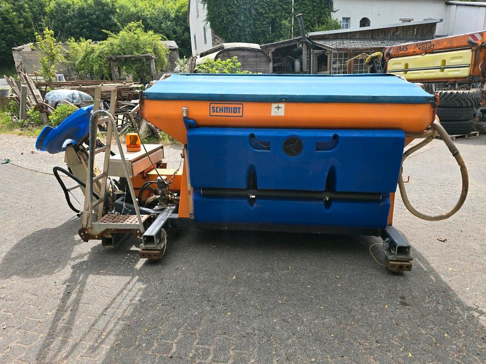 Salzstreuer Stratos S25-21 für Unimog UGN UGE 424 427 405 U300 U 300 400 500 MERCEDES-BENZ 218 219 318 323 423 427 327 430 429 430 435 Salzsilo Streuautomat Winterdienst - Rasipač peska/ Soli: slika 5 Salzstreuer Stratos S25-21 für Unimog UGN UGE 424 427 405 U300 U 300 400 500 MERCEDES-BENZ 218 219 318 323 423 427 327 430 429 430 435 Salzsilo Streuautomat Winterdienst - Rasipač peska/ Soli: slika 5