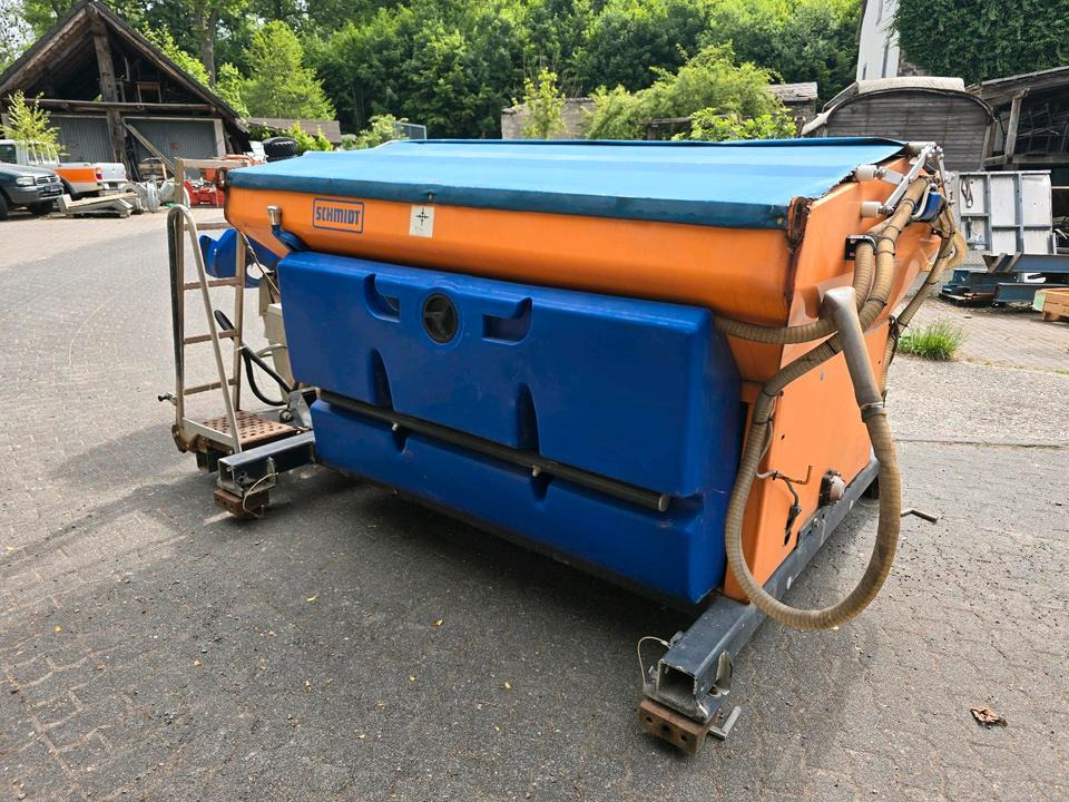 Salzstreuer Stratos S25-21 für Unimog UGN UGE 424 427 405 U300 U 300 400 500 MERCEDES-BENZ 218 219 318 323 423 427 327 430 429 430 435 Salzsilo Streuautomat Winterdienst - Rasipač peska/ Soli: slika 3 Salzstreuer Stratos S25-21 für Unimog UGN UGE 424 427 405 U300 U 300 400 500 MERCEDES-BENZ 218 219 318 323 423 427 327 430 429 430 435 Salzsilo Streuautomat Winterdienst - Rasipač peska/ Soli: slika 3