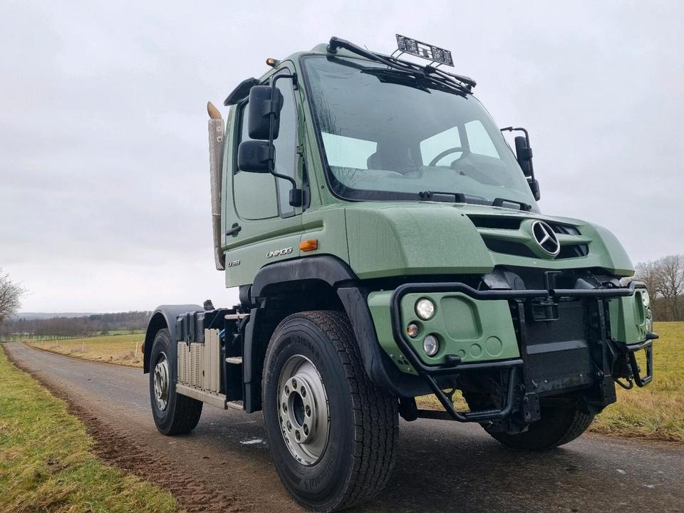 Unimog 318 Mercedes-Benz U 405 323 327 423 418 427 430 530 300 400 500 Automatik Euro 6 - Kamion sa golom šasijom i zatvorenom kabinom, Korisno/ Posebno vozilo: slika 2 Unimog 318 Mercedes-Benz U 405 323 327 423 418 427 430 530 300 400 500 Automatik Euro 6 - Kamion sa golom šasijom i zatvorenom kabinom, Korisno/ Posebno vozilo: slika 2