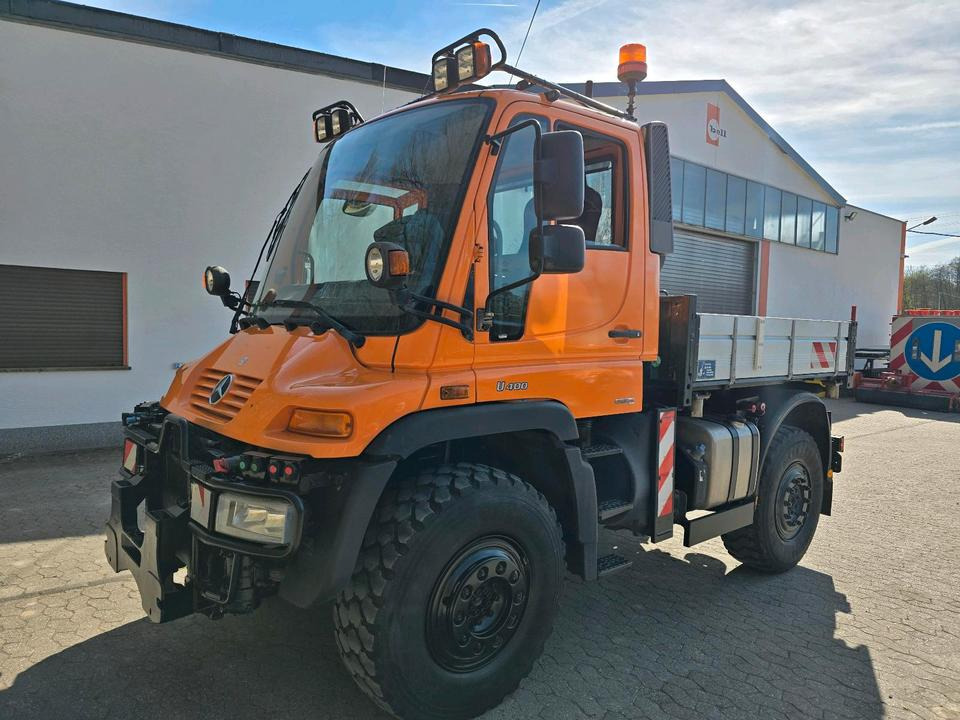 Unimog 405/10 U400 Bluetec 5 Leistungshydraulik Hydrostat U 400 500 300 Mercedes-Benz 318 218 430 423 427 - Vozilo za čišćenje snega: slika 3 Unimog 405/10 U400 Bluetec 5 Leistungshydraulik Hydrostat U 400 500 300 Mercedes-Benz 318 218 430 423 427 - Vozilo za čišćenje snega: slika 3