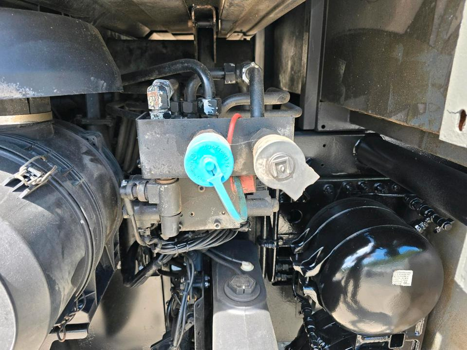 Lizing  Unimog 405 U20 Mercedes-Benz Bluetec 4 U 20 290 300 400 500 UGE UGN Unimog 405 U20 Mercedes-Benz Bluetec 4 U 20 290 300 400 500 UGE UGN: slika 14