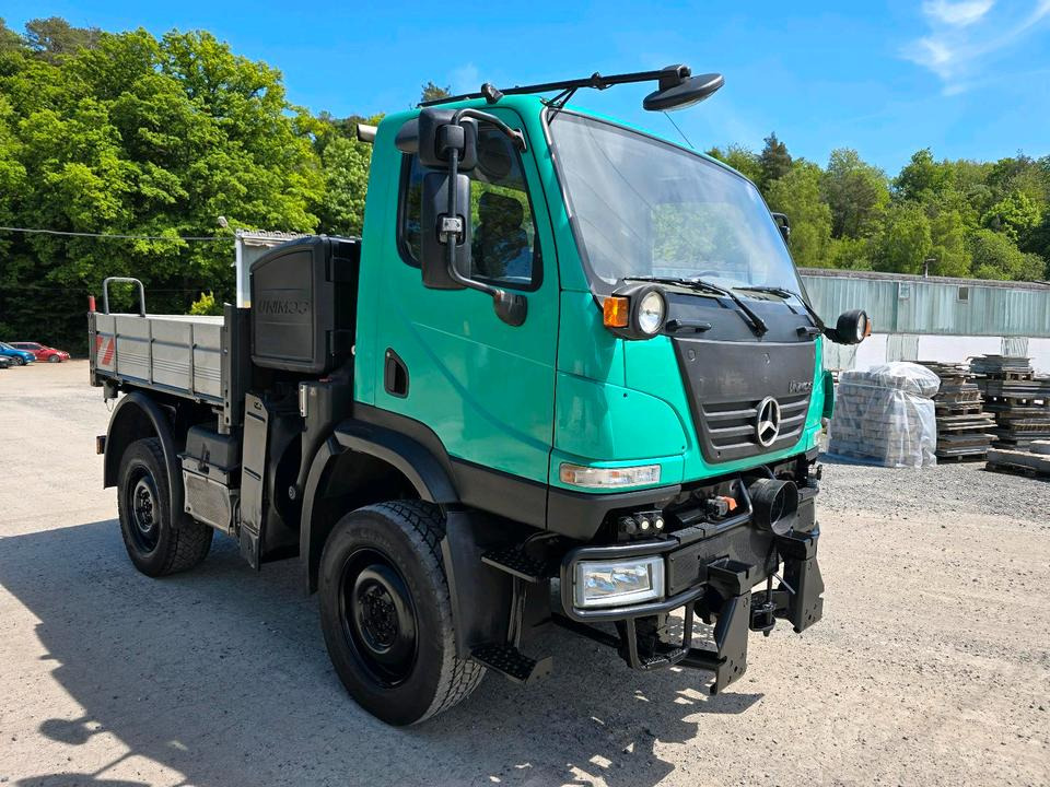 Unimog 405 U20 Mercedes-Benz Bluetec 4 U 20 290 300 400 500 UGE UGN - Kamion sa tovarnim sandukom: slika 2 Unimog 405 U20 Mercedes-Benz Bluetec 4 U 20 290 300 400 500 UGE UGN - Kamion sa tovarnim sandukom: slika 2