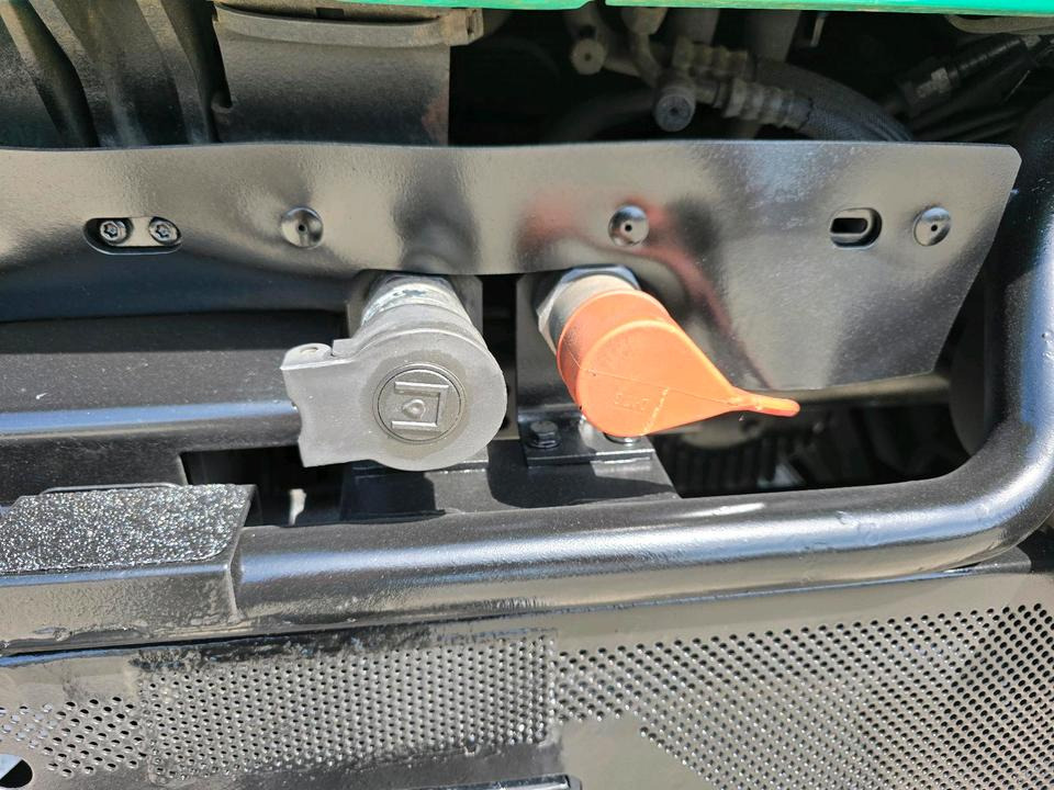 Lizing  Unimog 405 U20 Mercedes-Benz Bluetec 4 U 20 290 300 400 500 UGE UGN Unimog 405 U20 Mercedes-Benz Bluetec 4 U 20 290 300 400 500 UGE UGN: slika 12