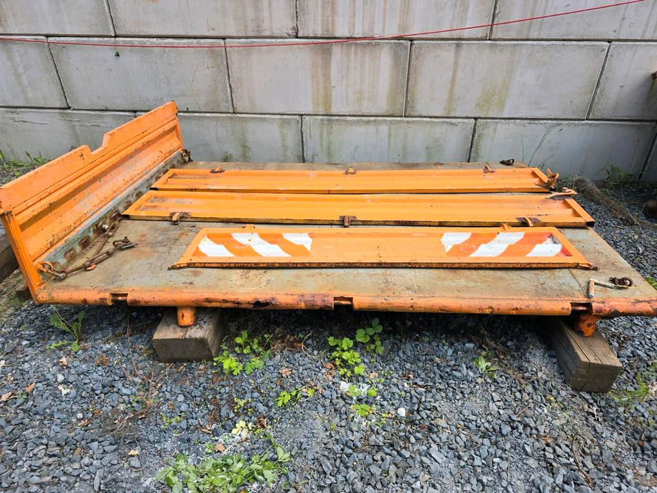 Unimog Pritsche Kipperpritsche 424 435 427 U 1650 2150 1450 1550 1400 1600 1200 - Promenjivo telo istovarivača: slika 5 Unimog Pritsche Kipperpritsche 424 435 427 U 1650 2150 1450 1550 1400 1600 1200 - Promenjivo telo istovarivača: slika 5