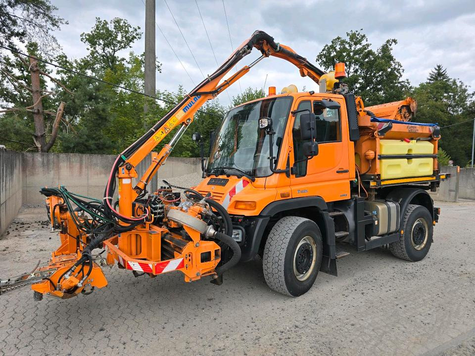 Unimog U400 2013 405/10 405/12 NKS-Z-UGN-43K Bluetec 5 Mercedes-Benz UGE UGN Mulag MKM700 Mähausleger Böschungsmäher Böschungsmulcher Küpper-Weisser IMS Salzstreuer - Vozilo za čišćenje snega: slika 1 Unimog U400 2013 405/10 405/12 NKS-Z-UGN-43K Bluetec 5 Mercedes-Benz UGE UGN Mulag MKM700 Mähausleger Böschungsmäher Böschungsmulcher Küpper-Weisser IMS Salzstreuer - Vozilo za čišćenje snega: slika 1