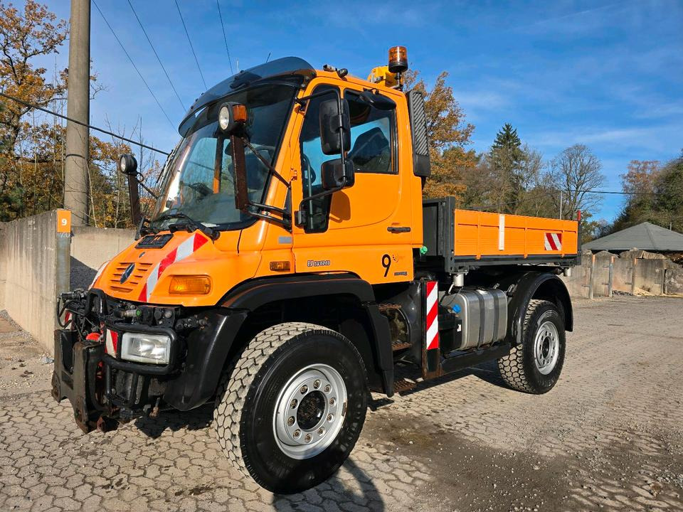 Unimog U500 2011 Bluetec 5 405/10 405/12 NKS-Z-UGN-43K Bluetec 5 Mercedes-Benz UGE UGN Hydrostat 6 Zylinder EasyDrive Variopilot Wechsellenkung - Vozilo za čišćenje snega: slika 1 Unimog U500 2011 Bluetec 5 405/10 405/12 NKS-Z-UGN-43K Bluetec 5 Mercedes-Benz UGE UGN Hydrostat 6 Zylinder EasyDrive Variopilot Wechsellenkung - Vozilo za čišćenje snega: slika 1