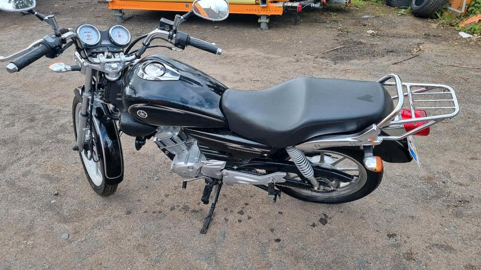 YAMAHA YBR Custom Motorrad 9626km Moped - Motocikl: slika 1 YAMAHA YBR Custom Motorrad 9626km Moped - Motocikl: slika 1