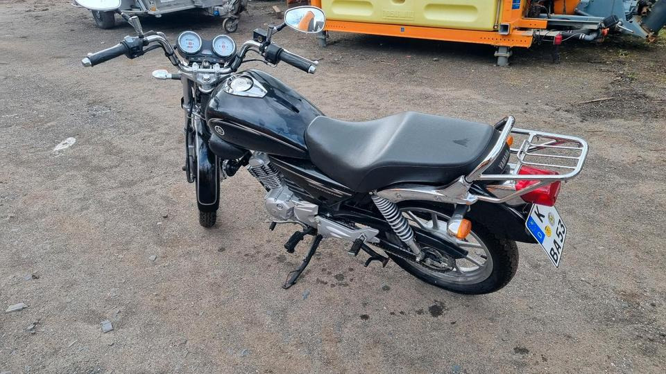 YAMAHA YBR Custom Motorrad 9626km Moped - Motocikl: slika 5 YAMAHA YBR Custom Motorrad 9626km Moped - Motocikl: slika 5