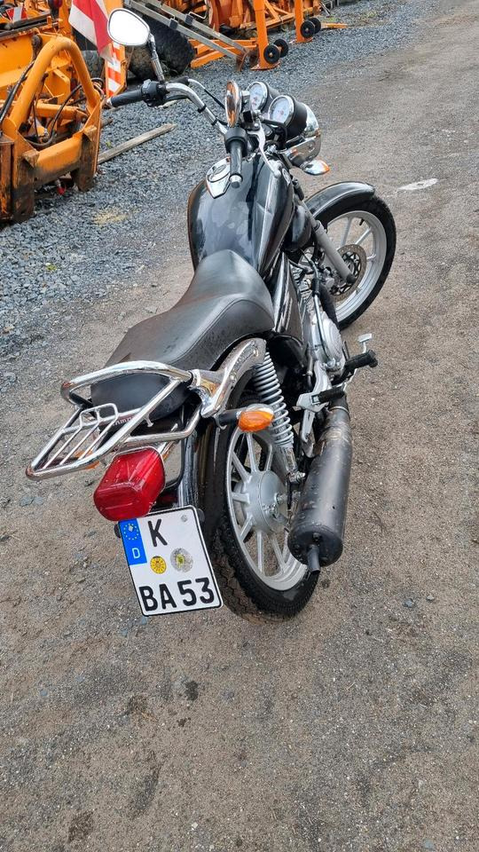 YAMAHA YBR Custom Motorrad 9626km Moped - Motocikl: slika 4 YAMAHA YBR Custom Motorrad 9626km Moped - Motocikl: slika 4