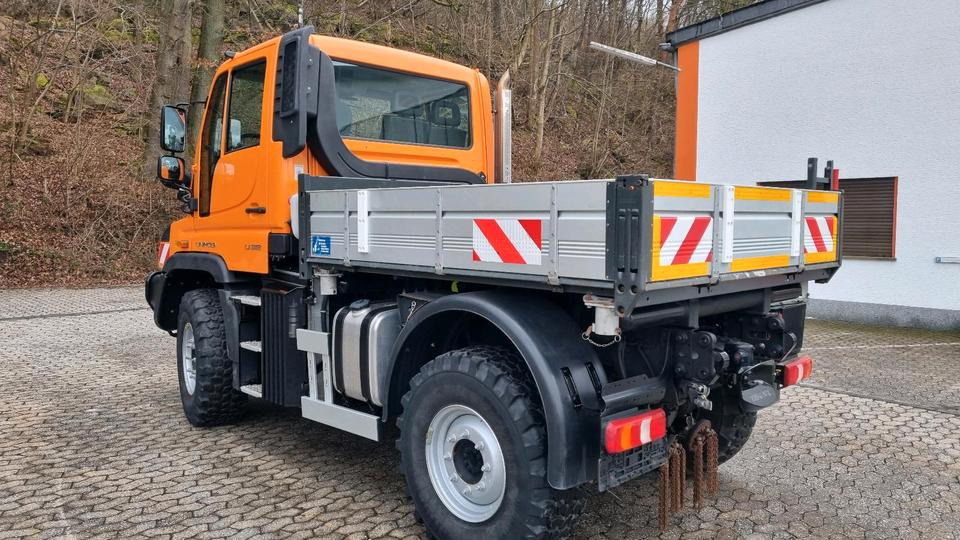 Zu vermieten Unimog 405 U318 423 429 430 Mercedes Benz 318 527 Vermietung - Vozilo za čišćenje snega: slika 5 Zu vermieten Unimog 405 U318 423 429 430 Mercedes Benz 318 527 Vermietung - Vozilo za čišćenje snega: slika 5