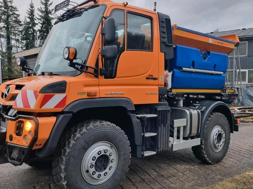 Zu vermieten Unimog 405 U423 Winterdienst Schmidt Salzstreuer 423 429 430 Mercedes Benz 318 527 Vermietung - Vozilo za čišćenje snega: slika 2 Zu vermieten Unimog 405 U423 Winterdienst Schmidt Salzstreuer 423 429 430 Mercedes Benz 318 527 Vermietung - Vozilo za čišćenje snega: slika 2