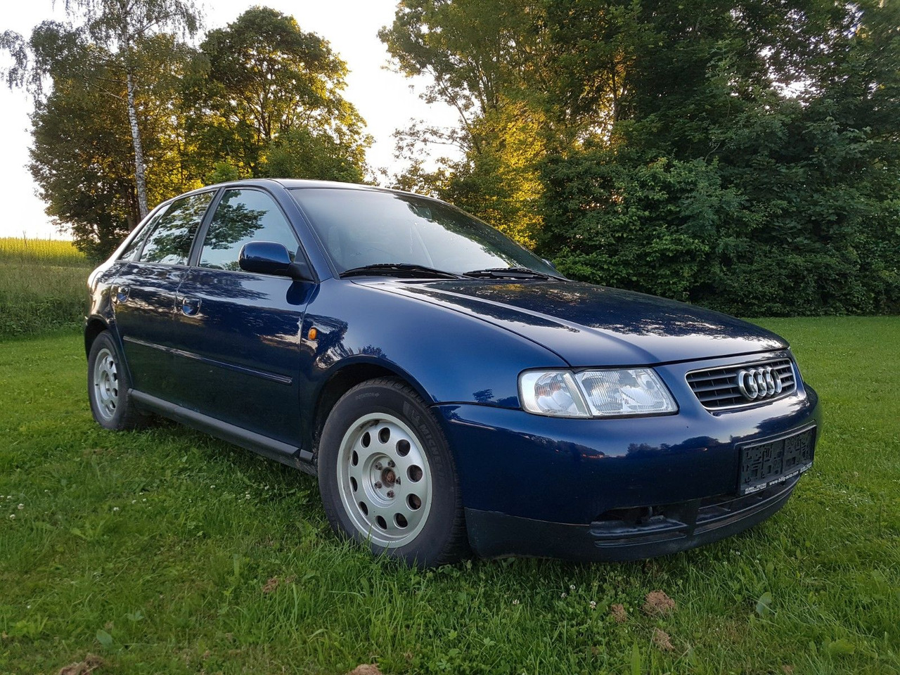 Audi A3 1.9TDI *4-TÜREN*KLIMAAUTOMATIK*AHK* - Automobil: slika 1 Audi A3 1.9TDI *4-TÜREN*KLIMAAUTOMATIK*AHK* - Automobil: slika 1