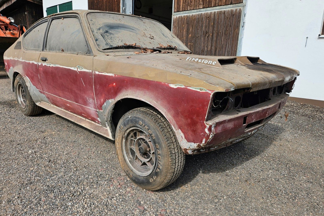 Opel Kadett C Rallye 2.0E Coupe Nr.13 Scheunenfund - Coupe: slika 1 Opel Kadett C Rallye 2.0E Coupe Nr.13 Scheunenfund - Coupe: slika 1