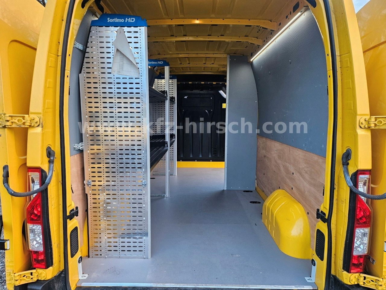 Renault Master EURO 6 *Klima*EU6*Bluetooth*Kamera*MAXI - Furgon: slika 4 Renault Master EURO 6 *Klima*EU6*Bluetooth*Kamera*MAXI - Furgon: slika 4