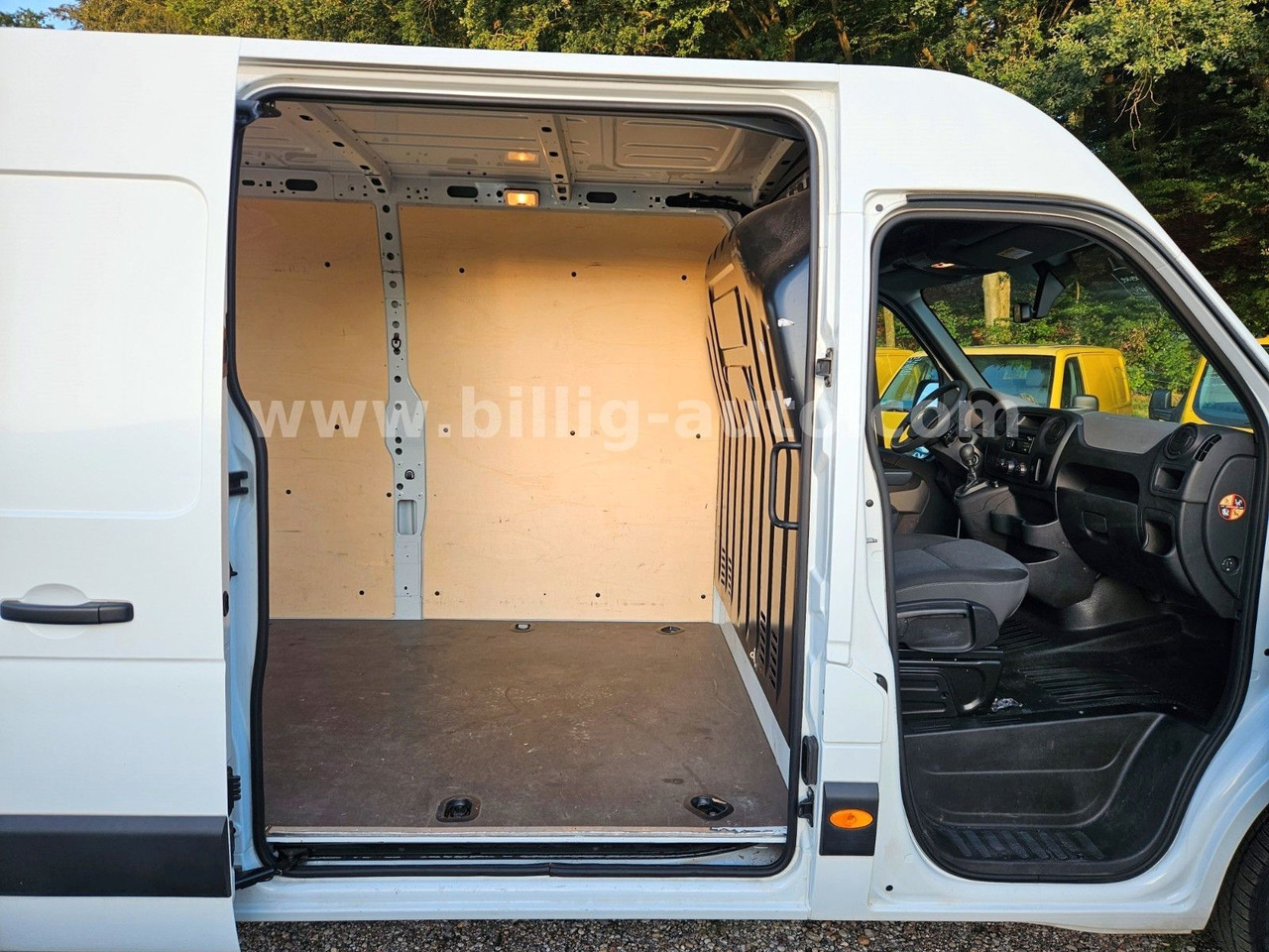 Furgon Renault Master EURO 6 *Klima*EU6*Bluetooth*Kamera*MAXI: slika 11 Furgon Renault Master EURO 6 *Klima*EU6*Bluetooth*Kamera*MAXI: slika 11
