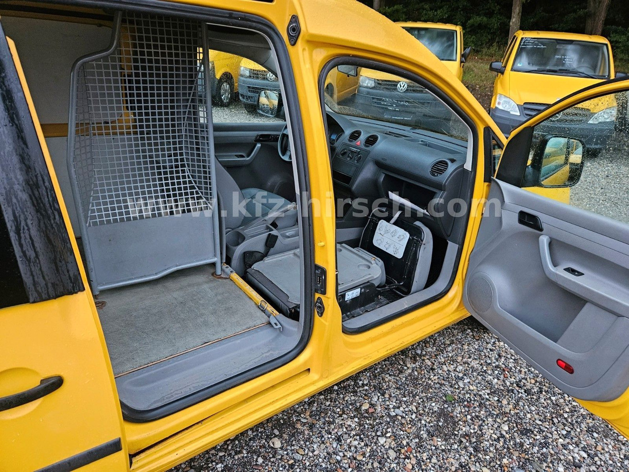 Volkswagen Caddy 2.0SDI*2xSchiebetüre*1.Hand* - Mali kombi: slika 4 Volkswagen Caddy 2.0SDI*2xSchiebetüre*1.Hand* - Mali kombi: slika 4