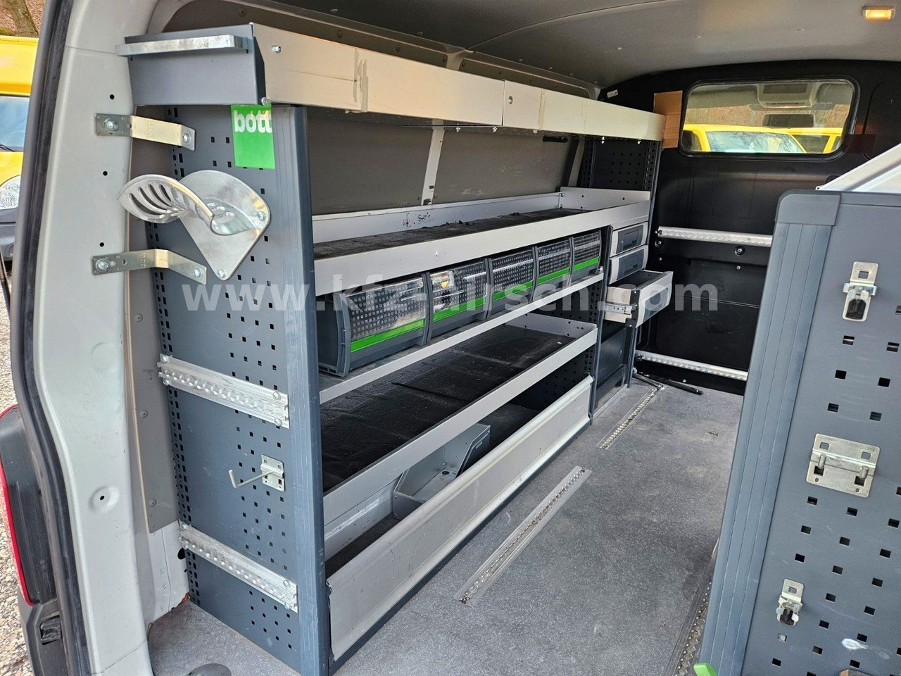 Volkswagen T6 Automatik/ DSG Sortimo Stdhzg Behindertenger. - Putnički kombi: slika 4 Volkswagen T6 Automatik/ DSG Sortimo Stdhzg Behindertenger. - Putnički kombi: slika 4